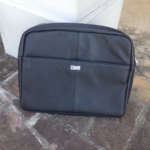 Jewell Foolproof Fashionista